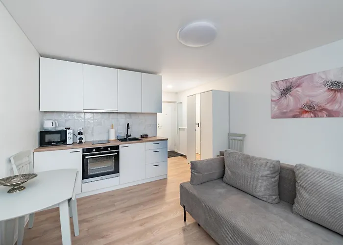 Flora By Poloapartments *